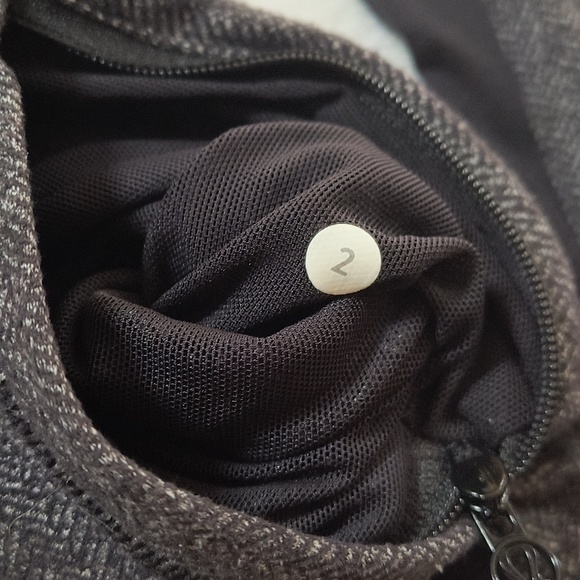 Lululemon Daily Practice Jacket Size 2 - Picture 8 of 8